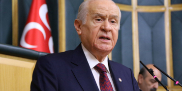 Bahçeli, DEM Partili vekilleri hedef aldı, Özgür Özel’i tehdit etti!