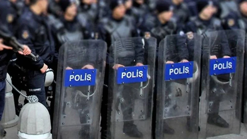 Kars’ta gösteri, yürüyüş ve açık hava toplantılarına yasak