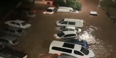 antalyada-siddetli-yagis-hayati-olumsuz-etkiledi-2_1614_dhaphoto1