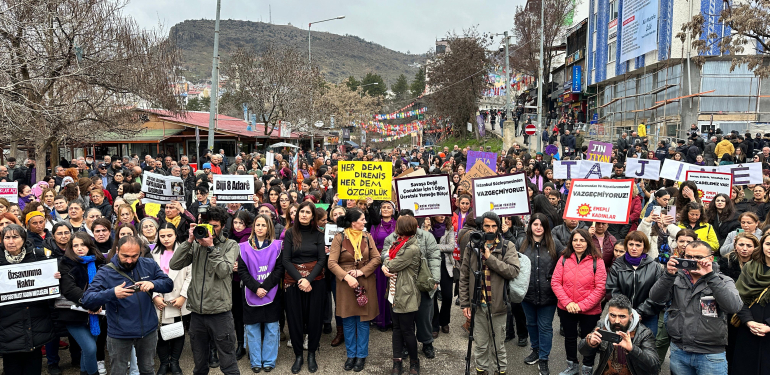 Kadınlar Dersim’in sokak, cadde ve meydanlardan haykırdı: “Biz yoksak hayat yok”