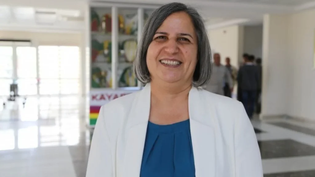 Gültan Kışanak: Kampanya için fotoğraf çektirmeme izin verilmedi