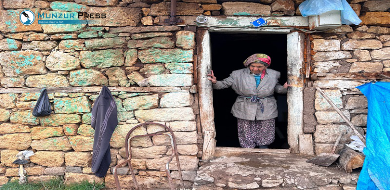 Yalnızlığın 8 Martı