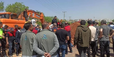 sanliurfa-da-kanalizasyon-calismasi-sirasinda-gocuk-1-isci-oldu