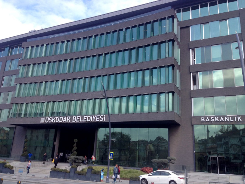 Üsküdar Belediyesi’nden Ensar yöneticisine milyonluk ihaleler