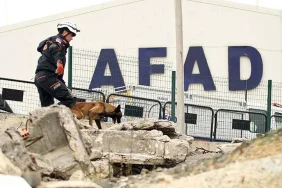 diyaneti-etkilemeyen-kriz-afadi-vurdu-afad-kurtarma-araci-alamiyor-1