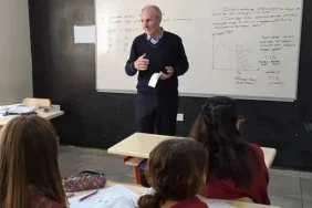 ogrenci-tarafindan-vurulan-okul-muduru-hayatini-kaybetti