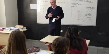 ogrenci-tarafindan-vurulan-okul-muduru-hayatini-kaybetti