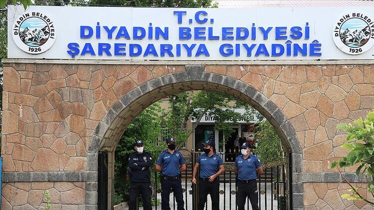 Hızını alamayan kayyım belediye bütçesinden Pakistan’a yardım göndermiş