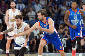 fenerbahce-efesi-farkli-yenerek-final-serisinde-durumu-2-0-yapti