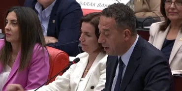 ali-mahir-basarir-milli-egitim-bakani-ismailagayi-agirliyor-komisyona-gelmiyor