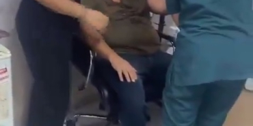 'Kaydın yok' diyen doktora elektrikli çaydanlıkla saldırıp,