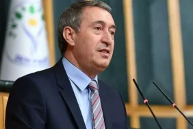 DEM Parti Es Genel Baskani Tuncer Bakirhan, Kars'taki calistayda konusma yapiyor.