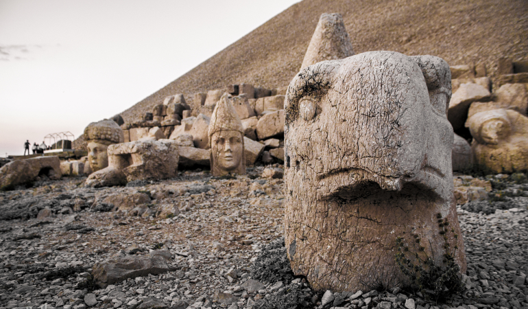 Kommagene_Kingdom_Mount_Nemrut_Ruins